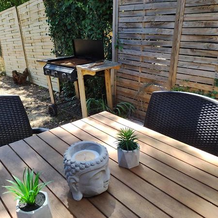 Maisonnette En Residence Avec Piscine Et Tennis Saint-Vallier-de-Thiey ภายนอก รูปภาพ