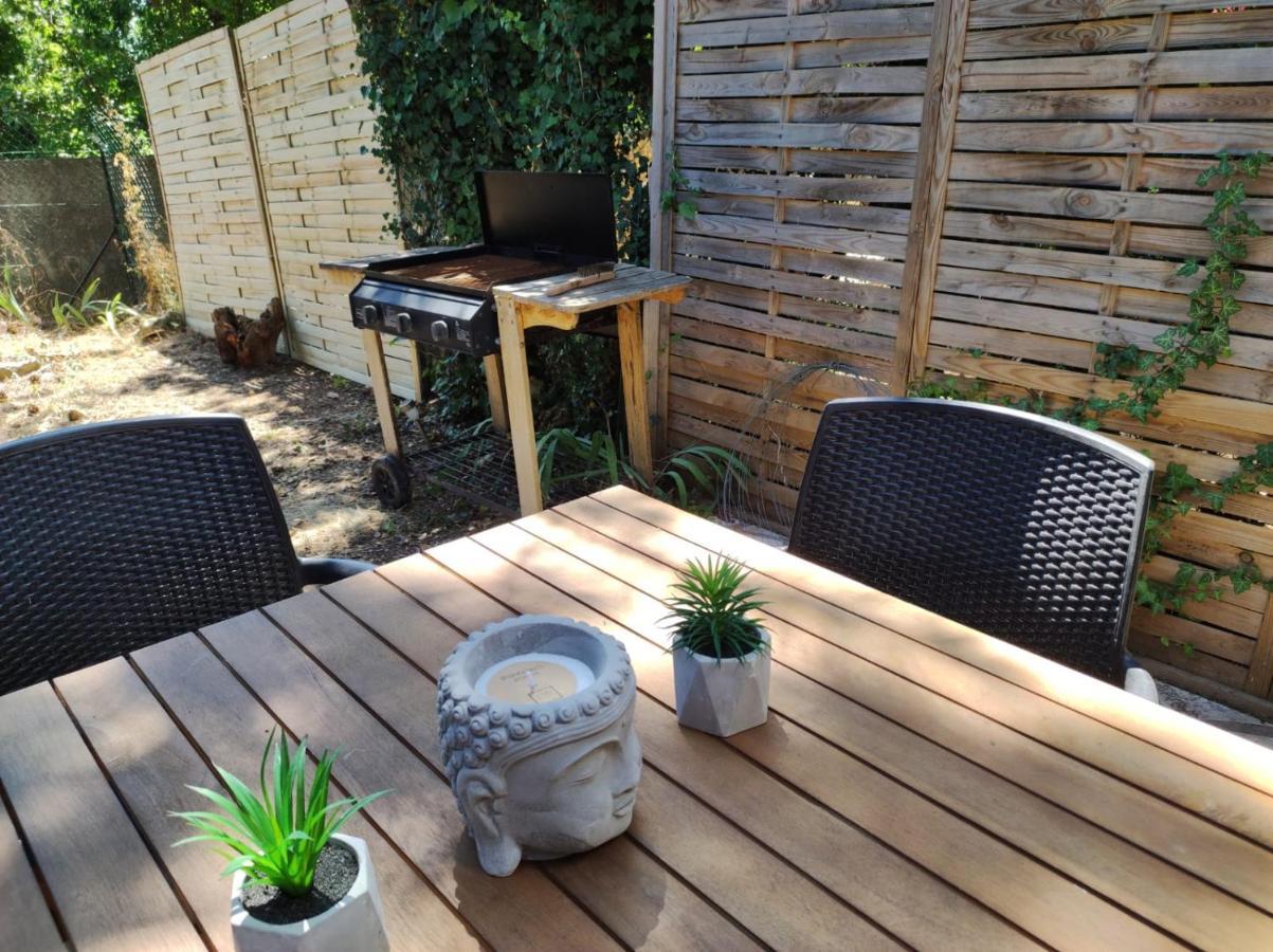 Maisonnette En Residence Avec Piscine Et Tennis Saint-Vallier-de-Thiey ภายนอก รูปภาพ