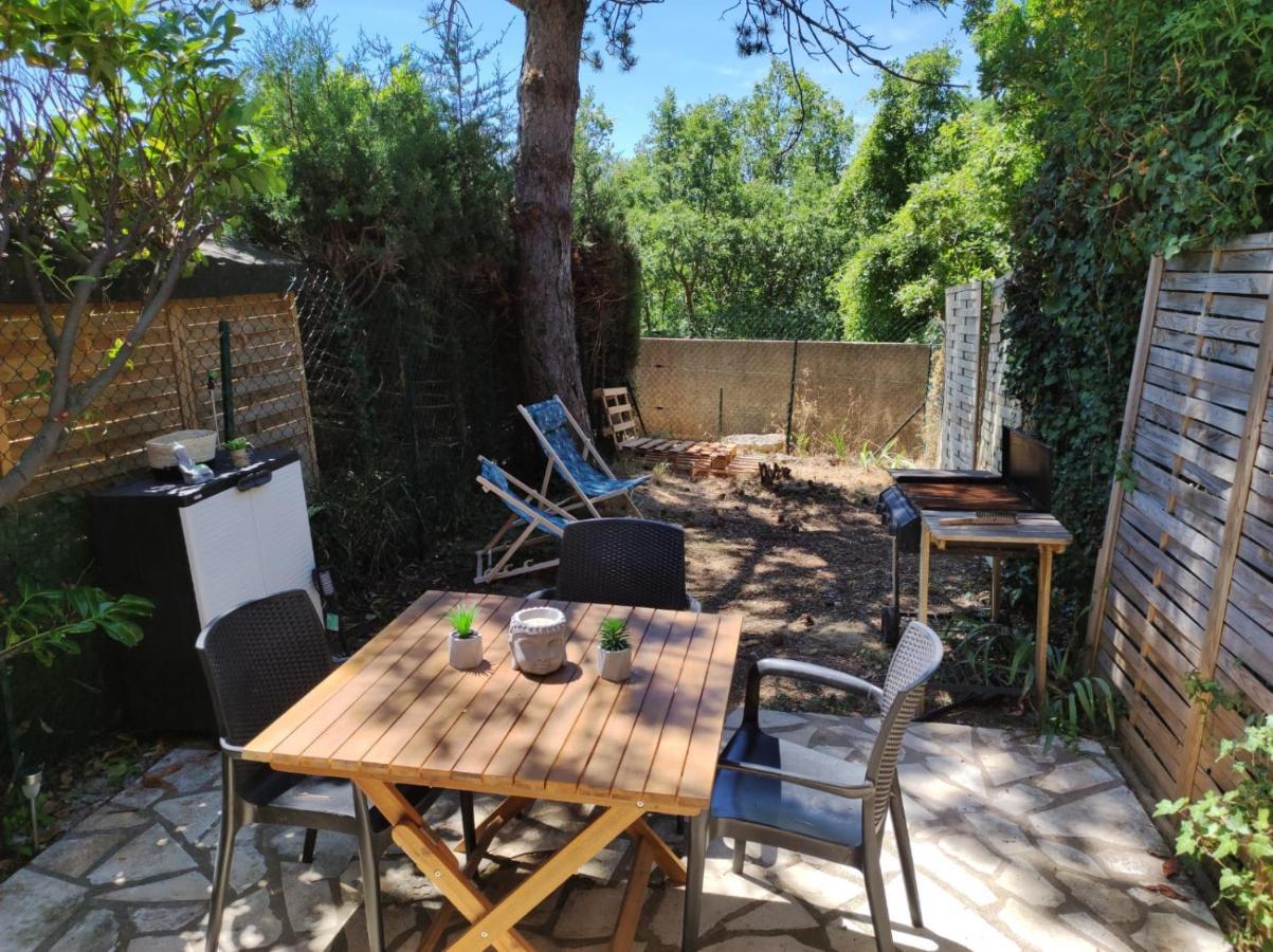 Maisonnette En Residence Avec Piscine Et Tennis Saint-Vallier-de-Thiey ภายนอก รูปภาพ